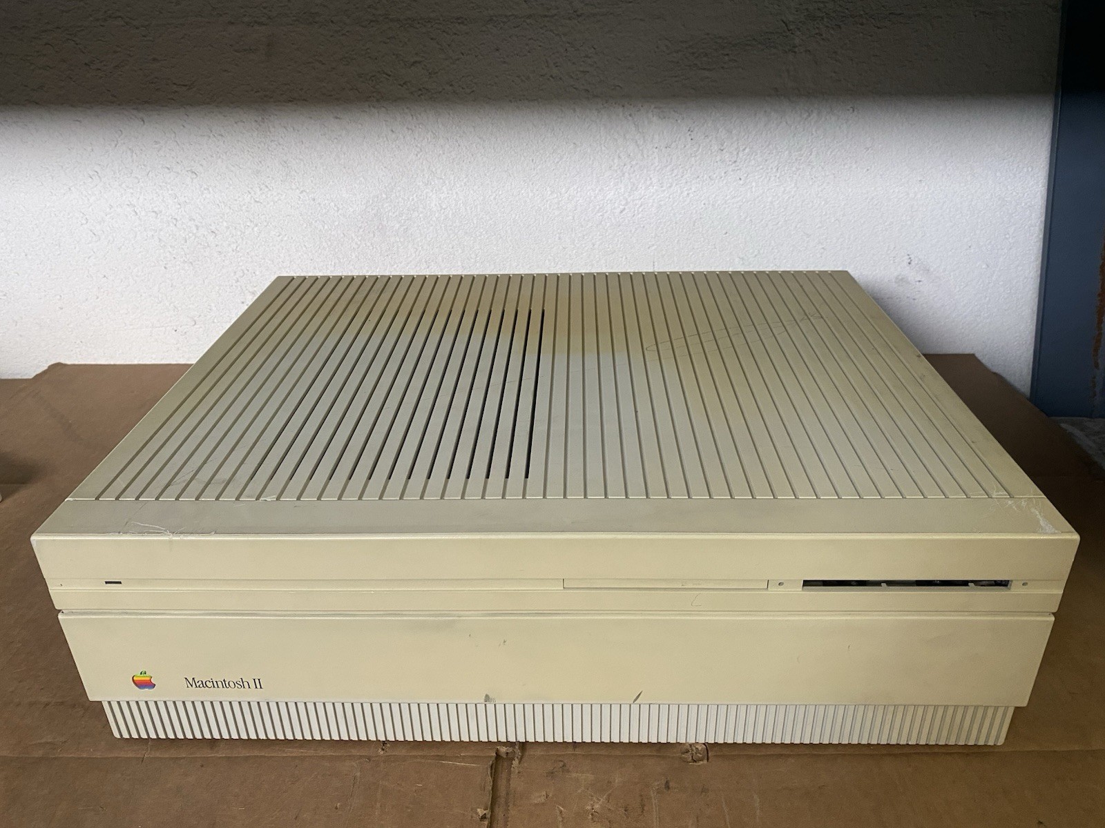 Genuine Apple Macintosh II M5000 Computer 820-0228-A Motherboard RAM & 699-0389