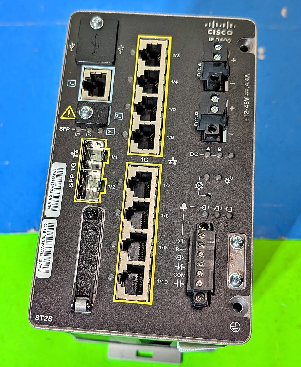 IE-3400-8T2S-A Cisco Catalyst IE3400 Rugged Industrial Ethernet Switch USED