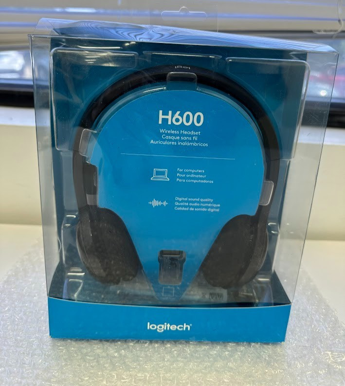 Logitech H600 Wireless Headset Headphones Rare HTF Missing Dongle