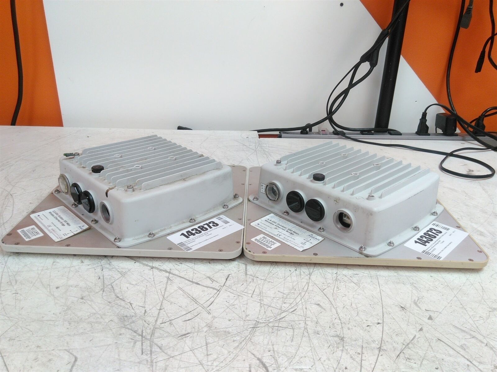 Defective Lot of 2 AvaLAN AW58300HTP-PAIR Outdoor Wireless Ethernet Bridge AS-IS