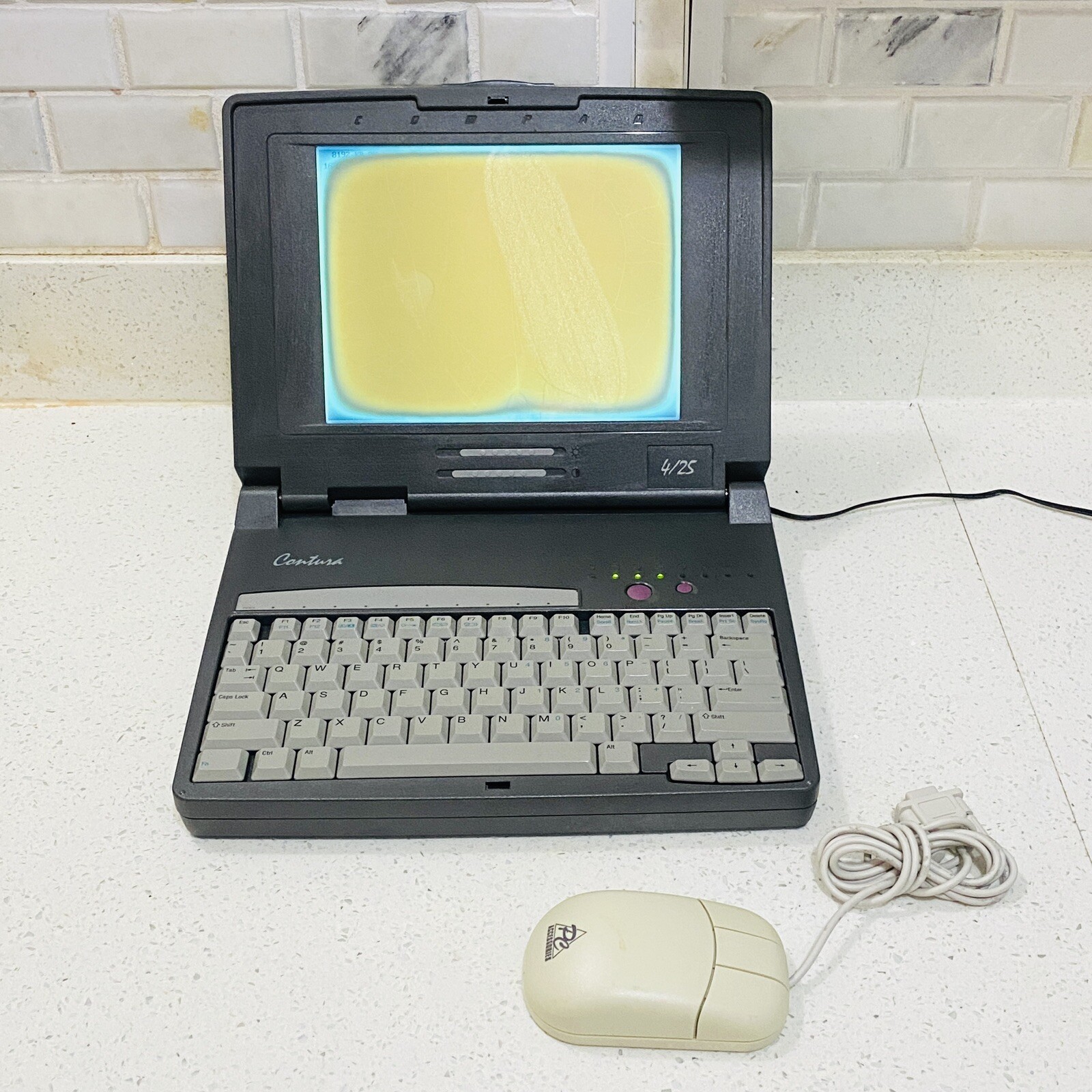 Very Rare Compaq Contura Laptop 4/25 Series 2820D w/ Mouse Read Below…