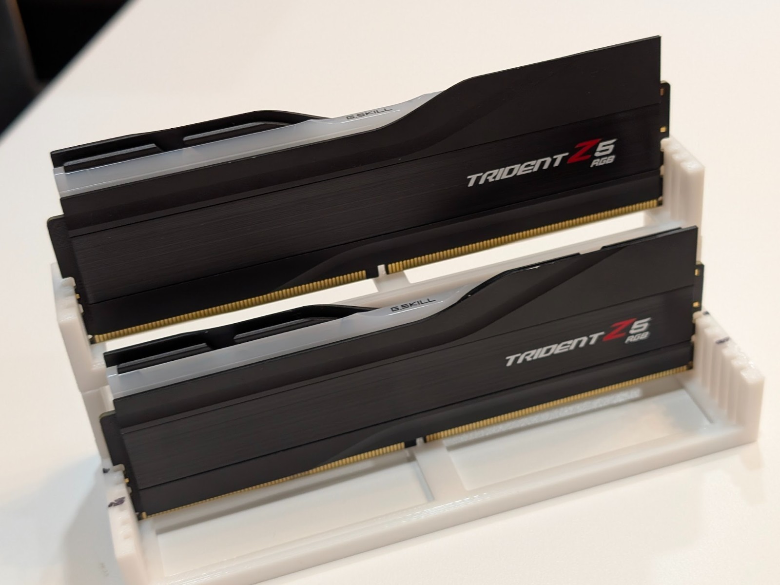 G.SKILL Trident Z5 RGB 48GB 2x24GB DDR5 7200 CL36 XMP 3.0 Intel Black