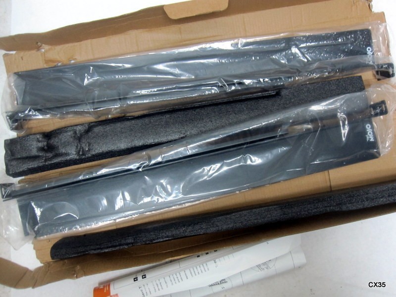 NO HARDWARE Tecmojo 1U Universal Rack Mount Rails for 4-Post Server Rack Rail