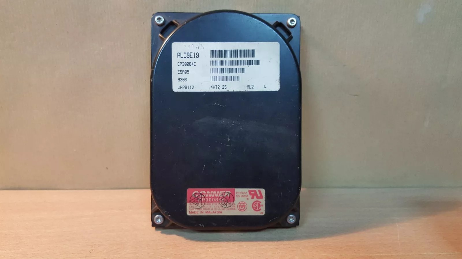 Conner CP30084E Jaguar 84MB 3800RPM 3.5" IDE HDD ALC9E19 ESA09 9306 JH29112