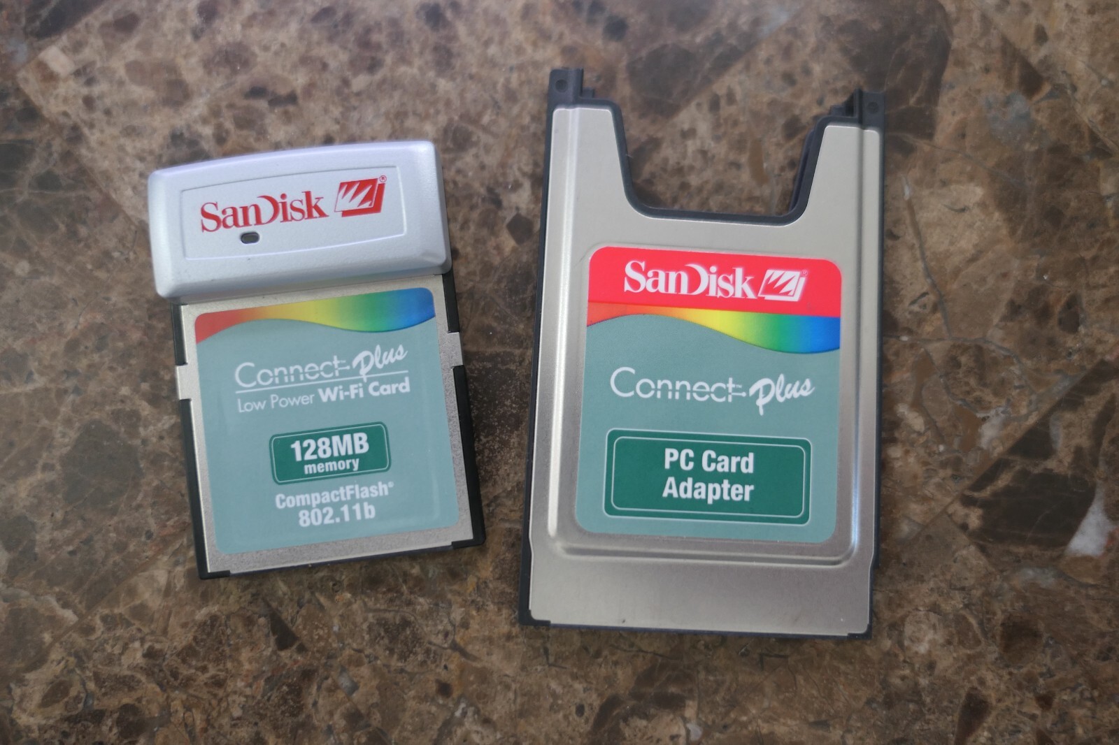 SanDisk CF Wireless LAN Card 802.11b CompactFlash 128 MB SDWCFB-128 + PC Adapter