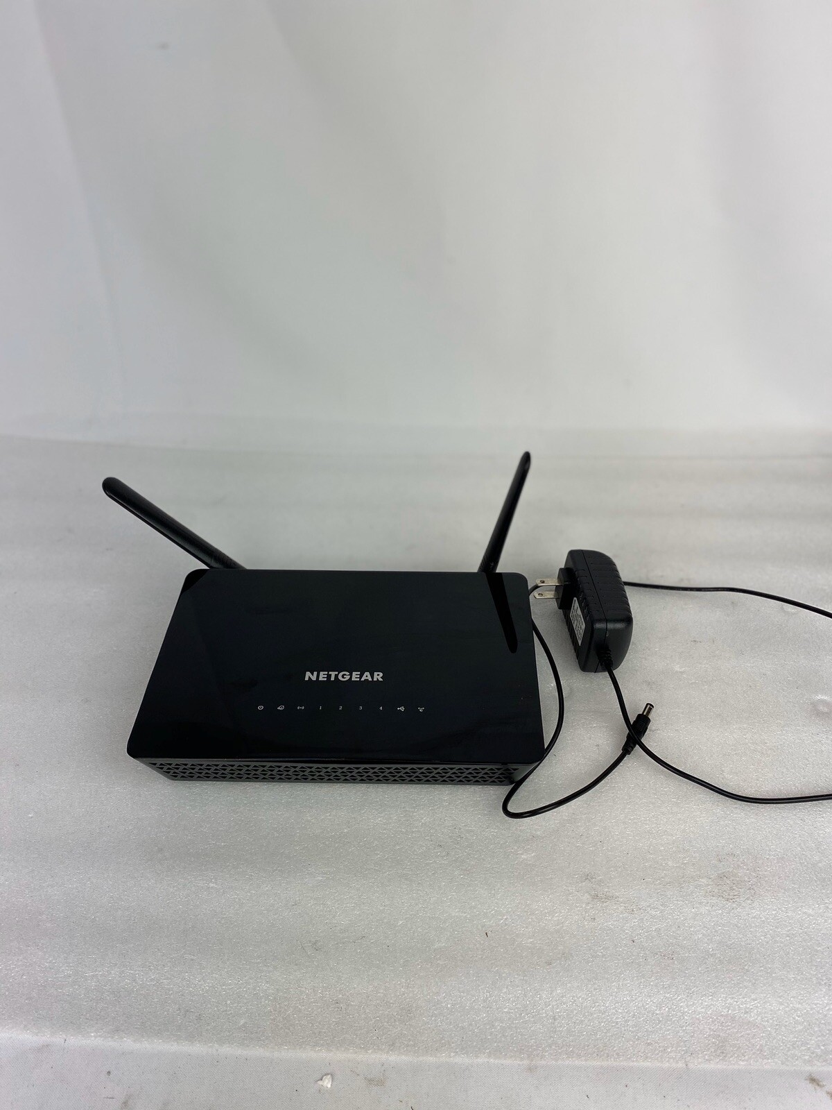 Netgear AC1200 Dual-Band Wireless Router R6220-100NAS