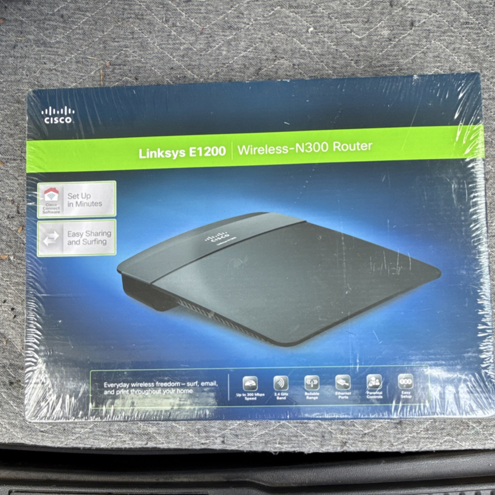 NEW Cisco Linksys E1200 Wireless-N Router 300Mbps Dual-Band 4 LAN Ports VPN IPv6