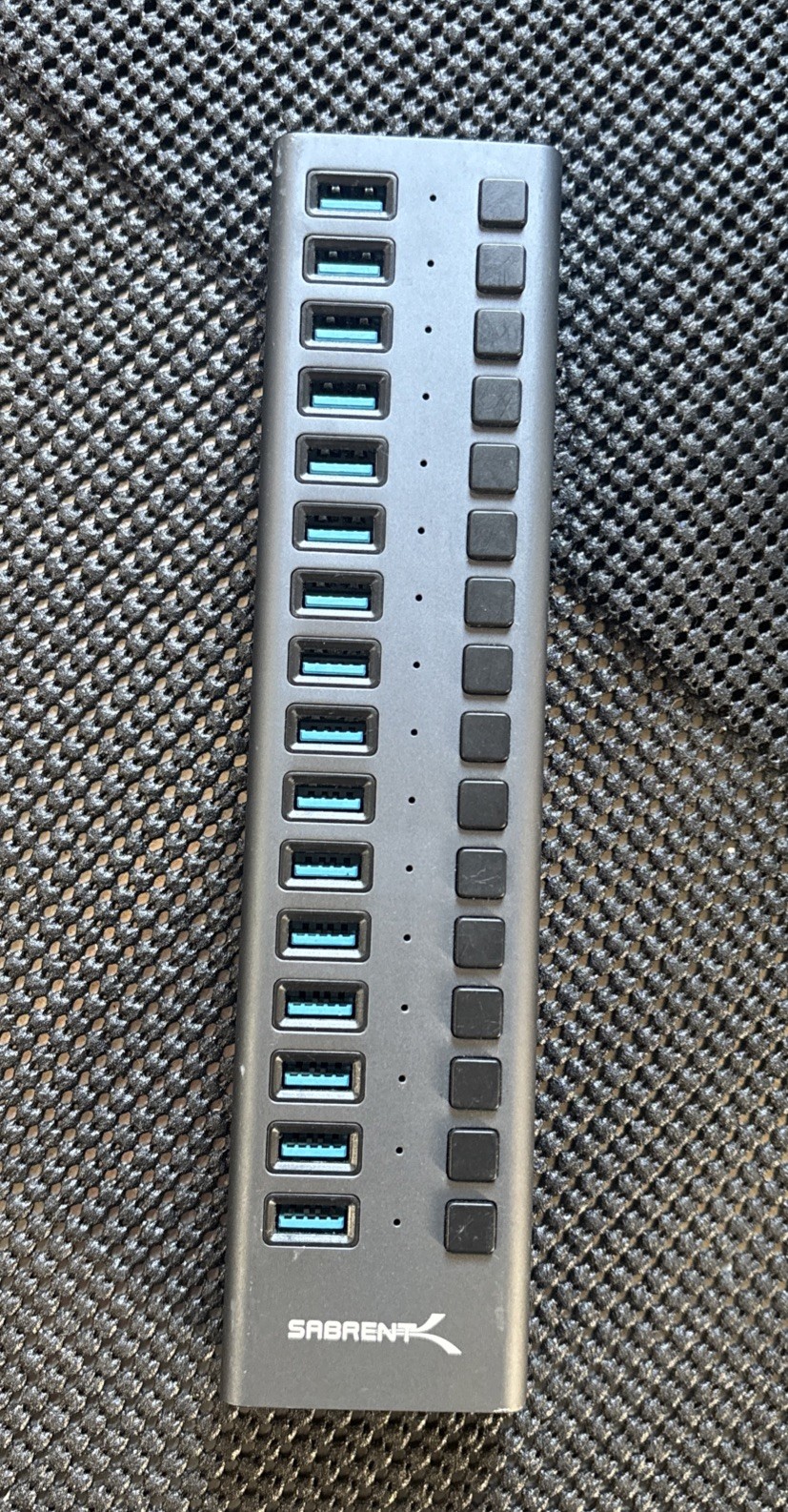 SABRENT 16-Port USB 3.0 Data Hub and Charger with Individual Power Switches, 90W