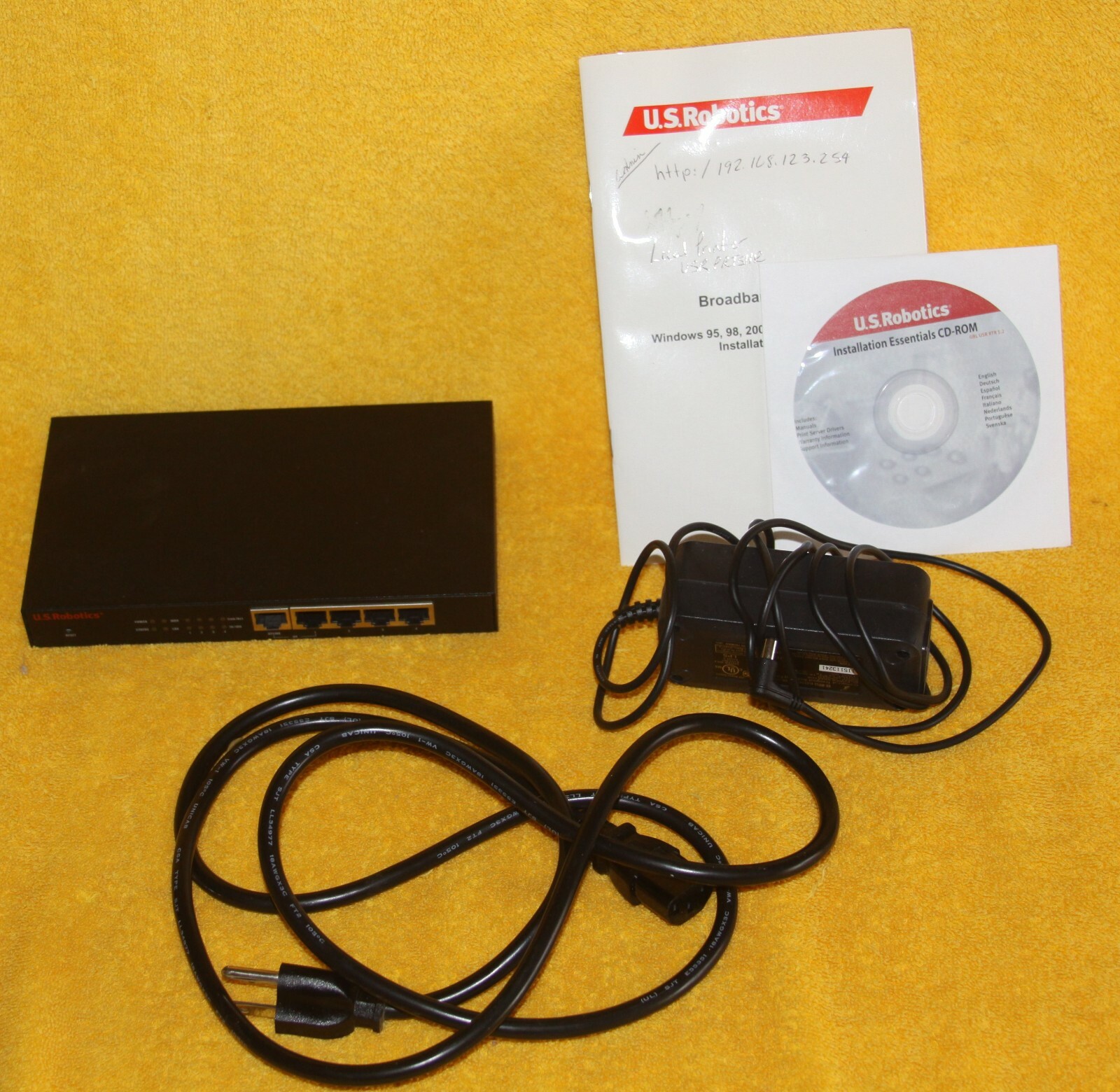 U.S. Robotics Model 8000 Broadband Router - USR8000 - 