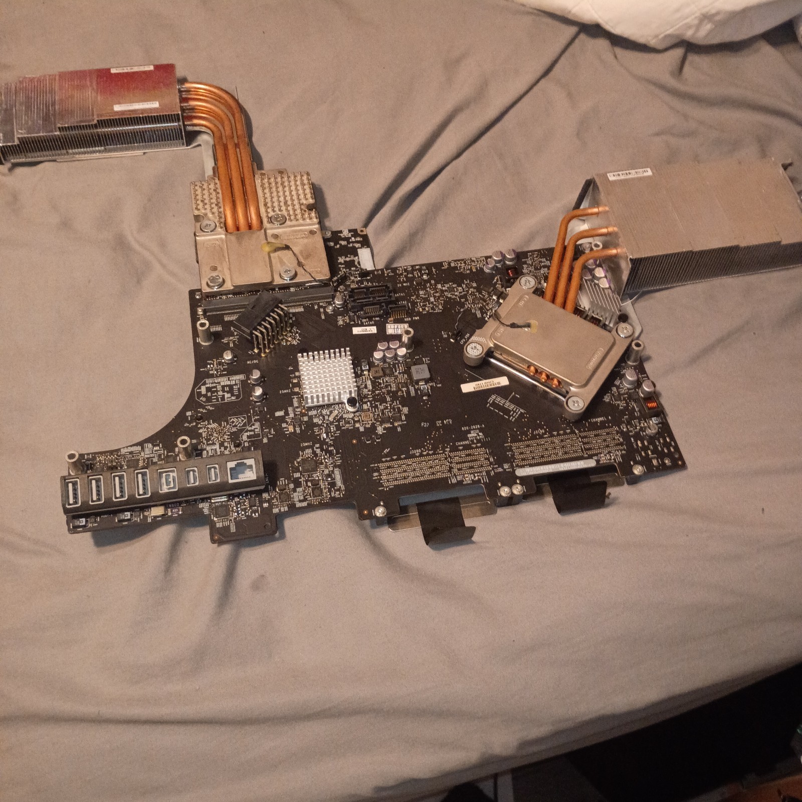 Genuine Apple iMac 27" A1312 2011 Logic Board Motherboard 639-2188 (READ DESC)