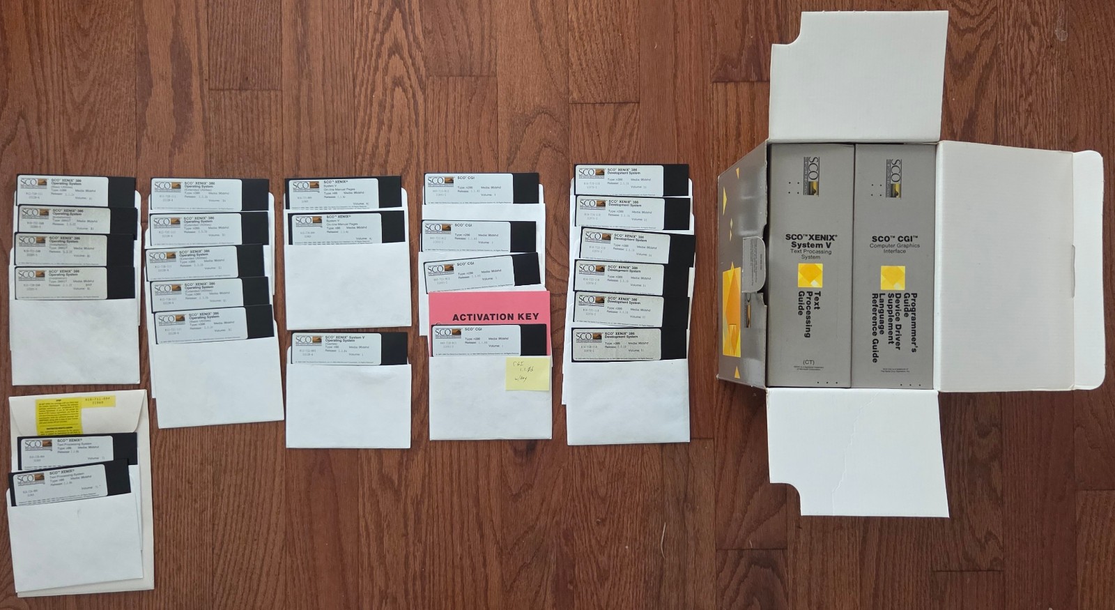 SCO XENIX 386GT Release 2.3.2f and Development System Release 2.3.1b, VINTAGE
