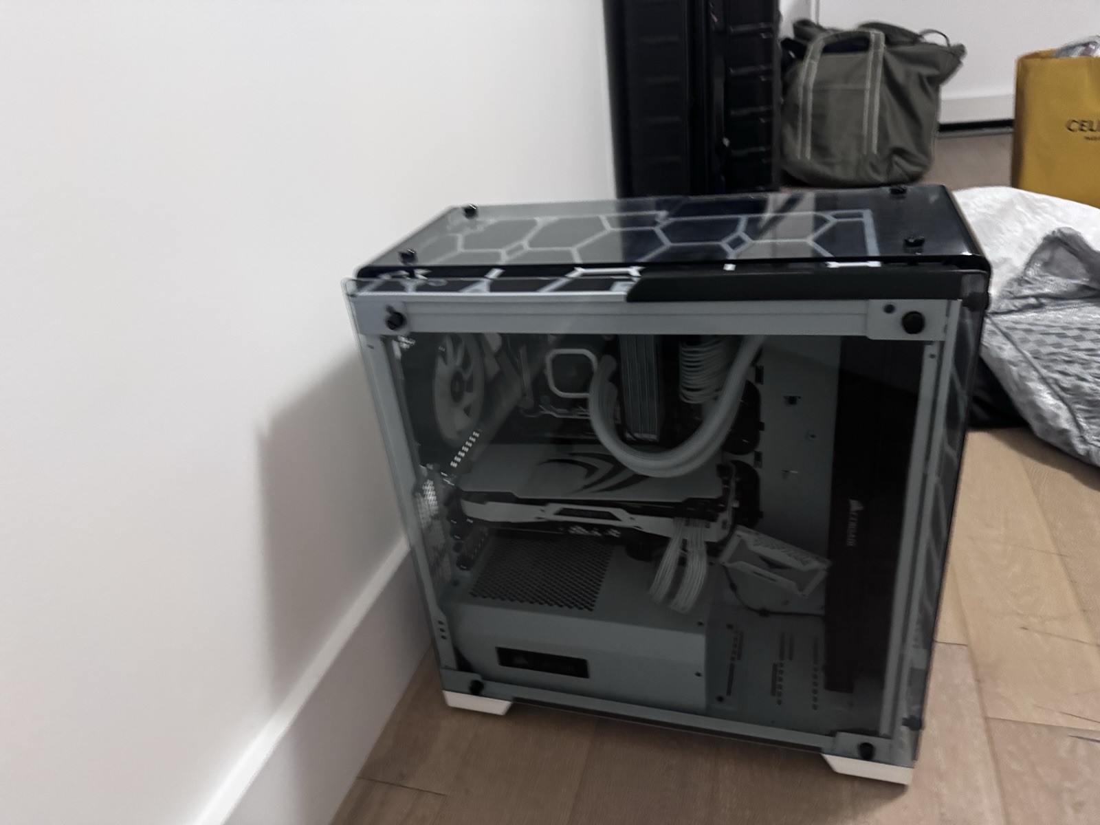 1080 Ti 32GB RAM Custom Gaming Bundle: PC Keyboard and Mouse included
