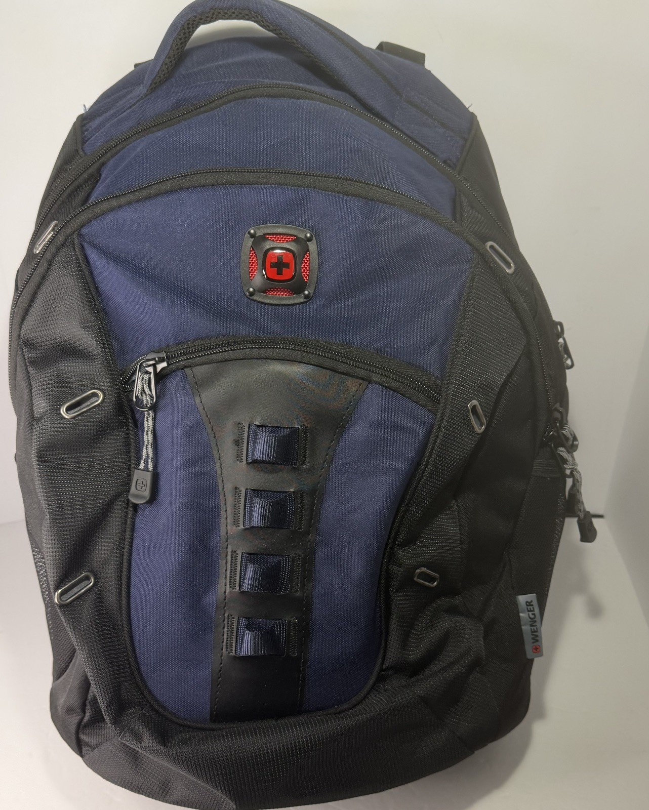 Swiss Gear Wenger Backpack with 16-inch Laptop Section Black Navy Blue