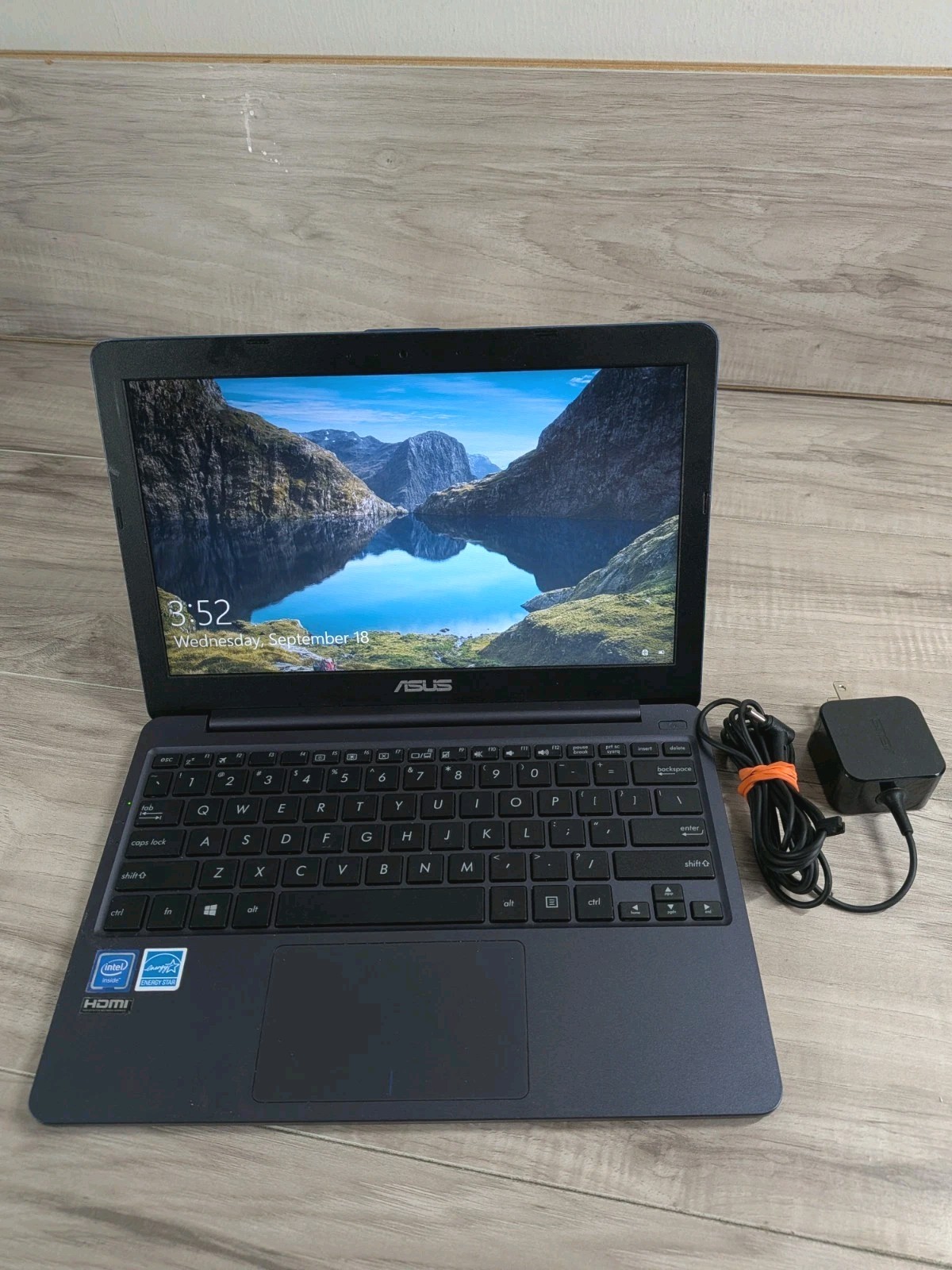 ASUS E203M Laptop | Intel Celeron N4000 | 4GB RAM | 30GB Hard Drive | 11.6-inch