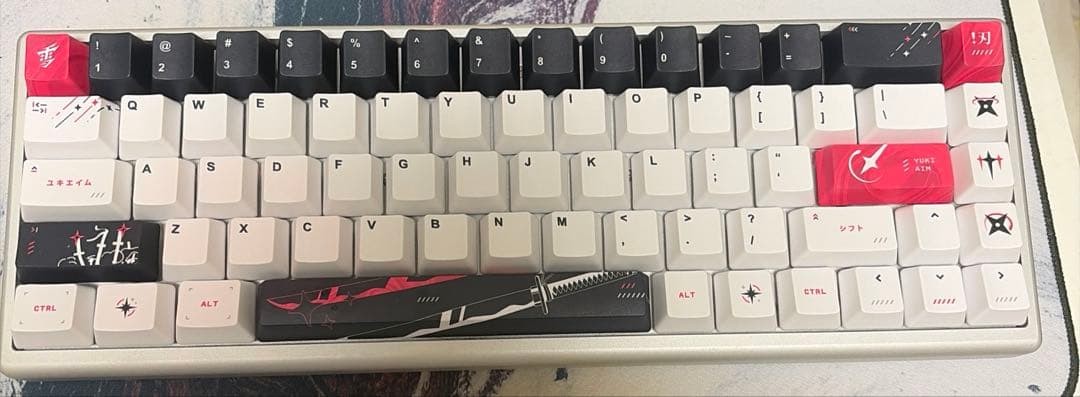 YukiAim Polar 65 Keyboard Katana Edition with Cable and Keycaps Tested