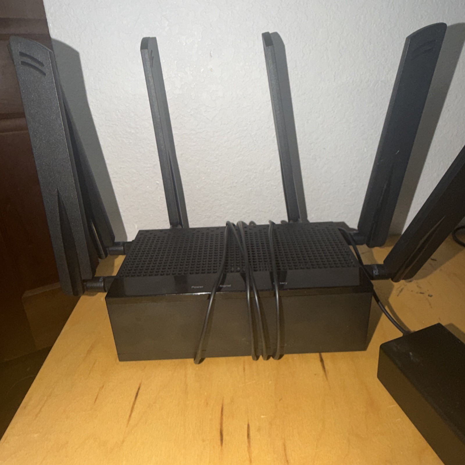 Verizon Business Internet Gateway 5G Router (Built in Battery Backup) - XC46BE