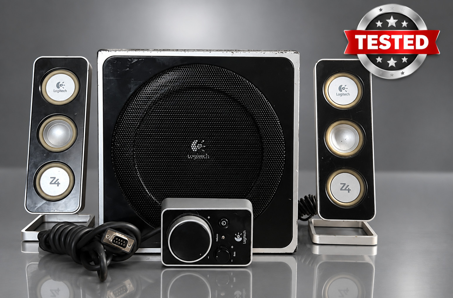 Logitech Z-4 2.1 Speaker System Subwoofer Wired Control Pod Tested Working