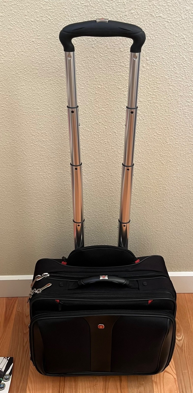 Wenger Swiss Army Rolling Case / Cabin Bag - Excellent