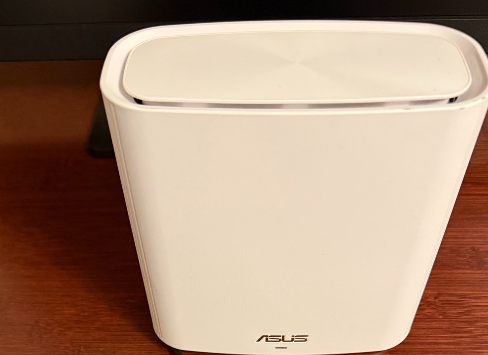 ASUS ZenWiFi ET8 AXE6600 WiFi 6E Tri-Band Mesh Router Node - ROUTER UNIT ONLY