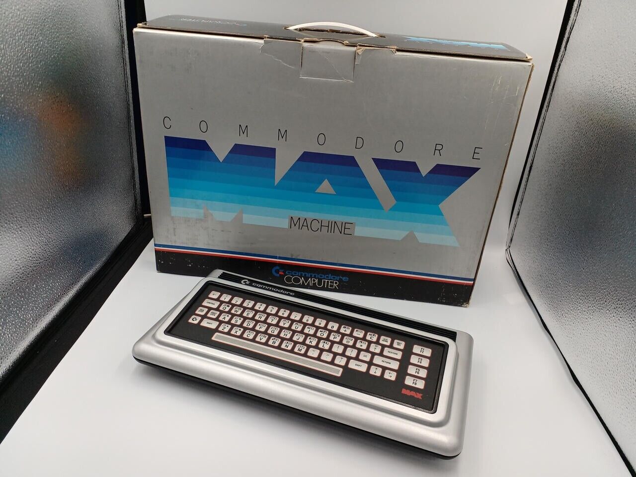 COMMODORE MAX-04 MAX MACHINE Console Rare Vintage w/Box