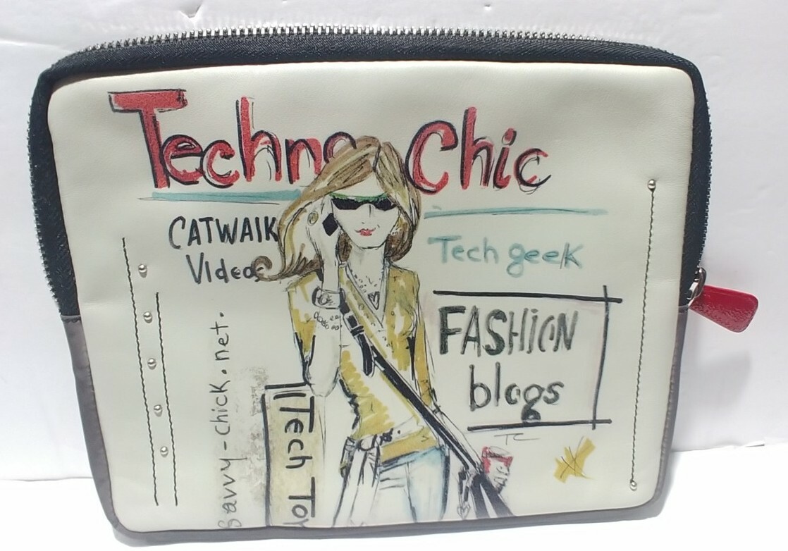 Fashionista Collection Techno Chic Bag Ipad/Tablet or makeup bag
