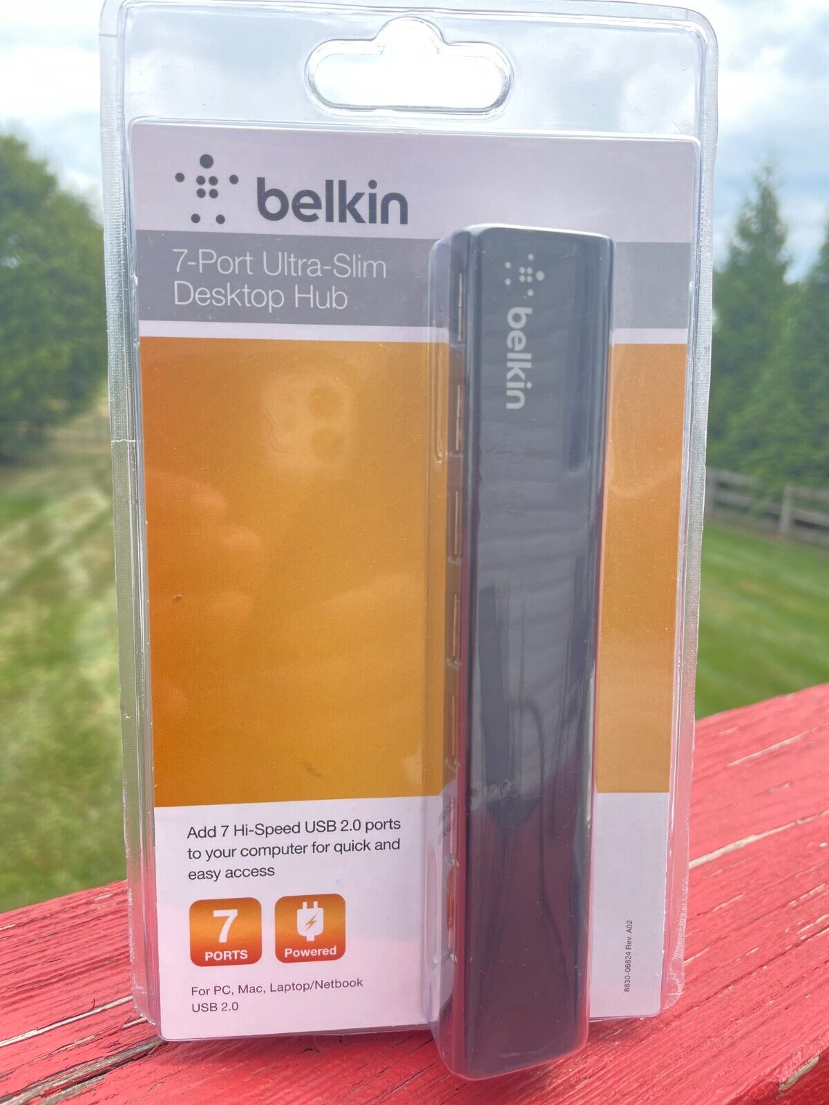 NEW Belkin 7-Port Ultra-slim External USB Hub with 7 Usb Ports - Windows & Mac