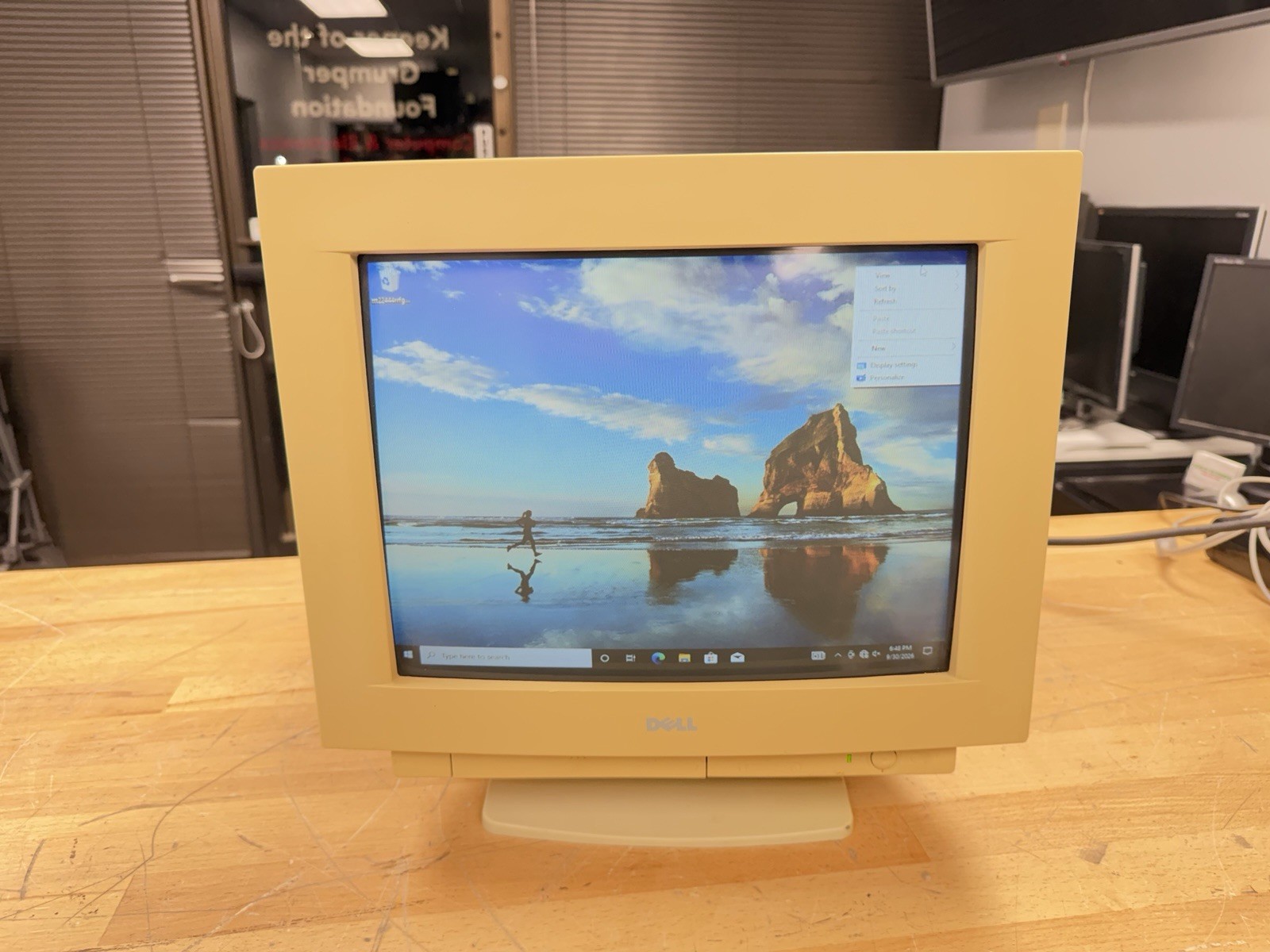 Rare Vintage Dell CRT Monitor V1528U 15" Beige 1994 Retro Gaming Display Tested