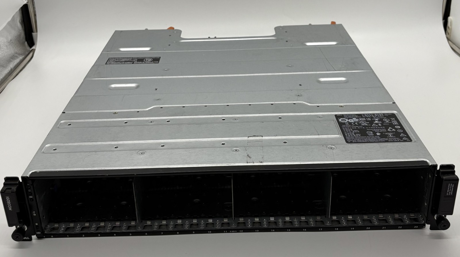 Dell Powervault MD3820i SAN Dual 10GB-ISCSI-2 controllers Storage array No HDD
