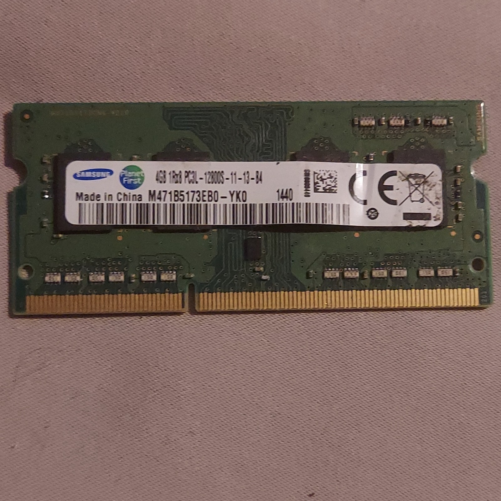 M471B5173EB0-YK0 GENUINE SAMSUNG MEMORY 4GB 1Rx8 PC3L-12800S-11-13-B4