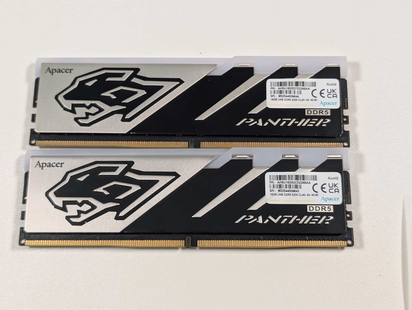 Apacer PANTHER RGB 32GB 2x16GB DDR5 5200 CL40 XMP EXPO