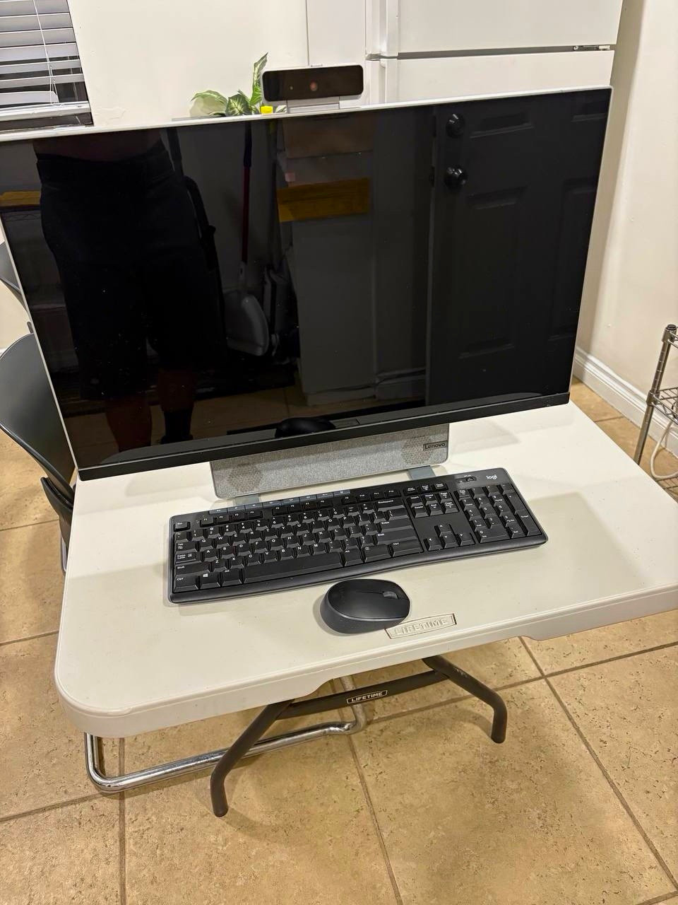 Lenovo Yoga AIO 7 27ACH6 27" AIO Ryzen 7 5000 16GB 1TB SSD Win11