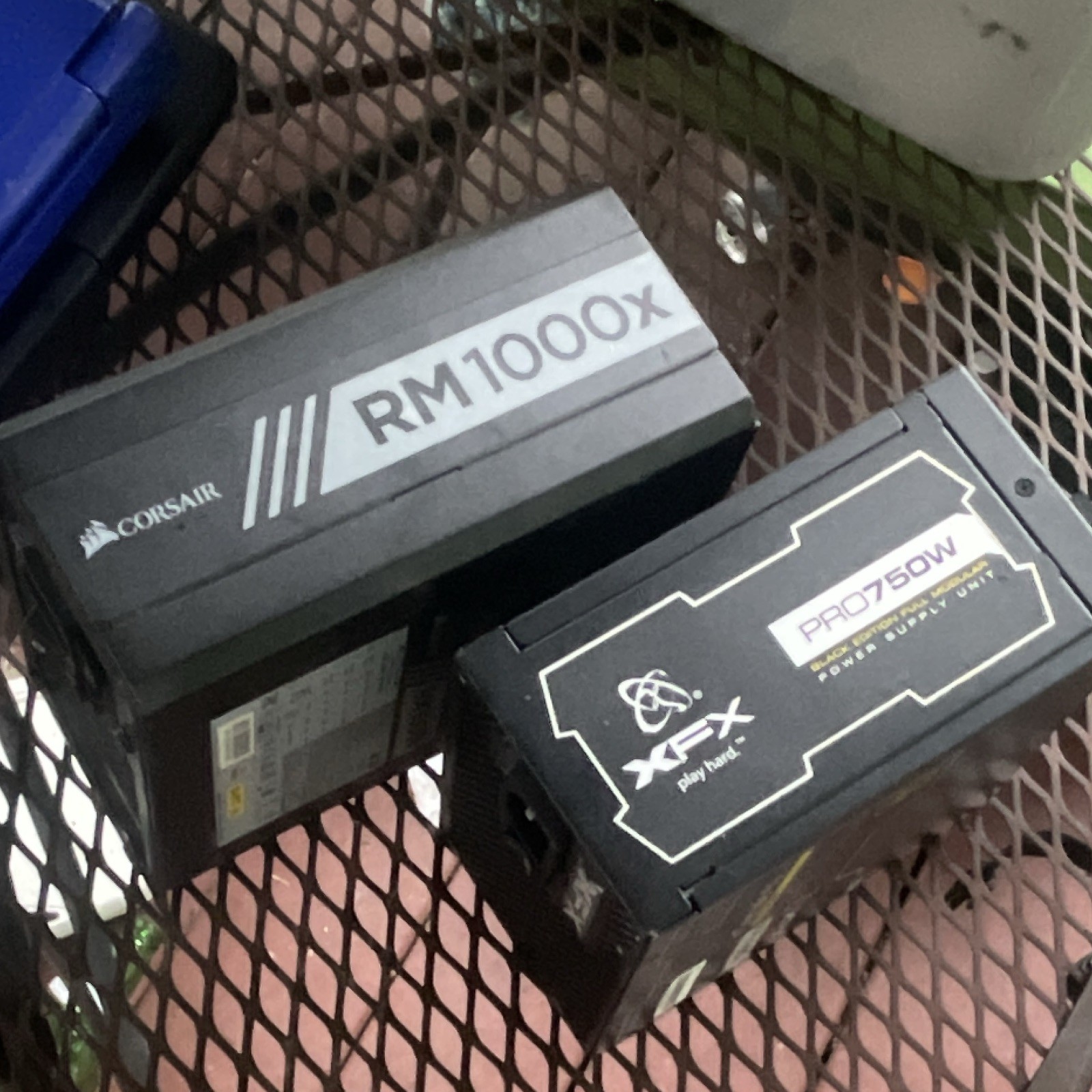 2 PSU UNTESTED CORSAIR RM1000X & XFX PRO750W BLACK EDITION FULL MODULAR
