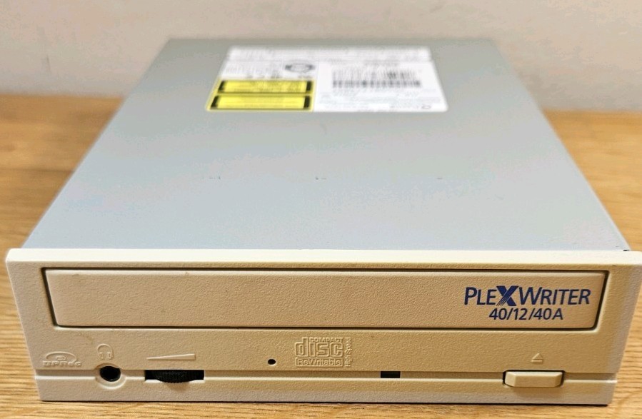 Vintage Retro Plextor PlexWriter PX-W4012TA Internal Beige CD-RW Drive Untested