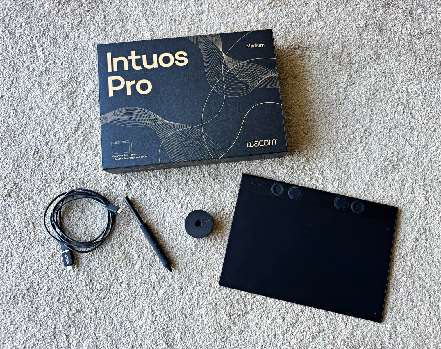 Wacom Intuos Pro Medium Bluetooth with Pro Pen 3