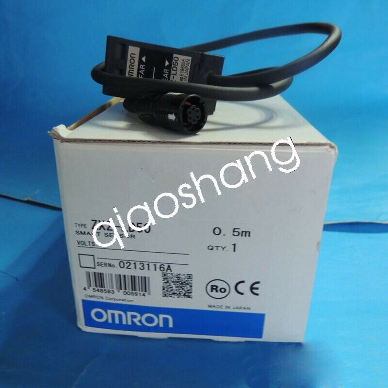 1pcs OMRON Laser Sensor ZX2-LD50  0.5M  ZX0074G