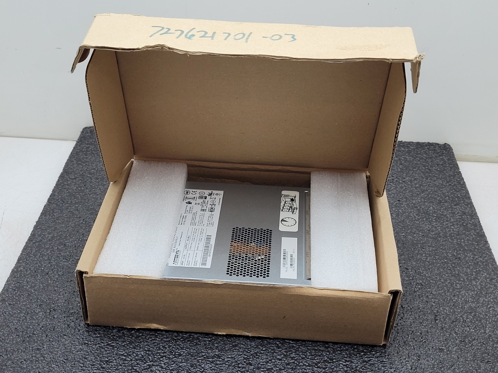 ARTESYN 700-014575-0800 Hot Swap Server Power Supply 2000W.