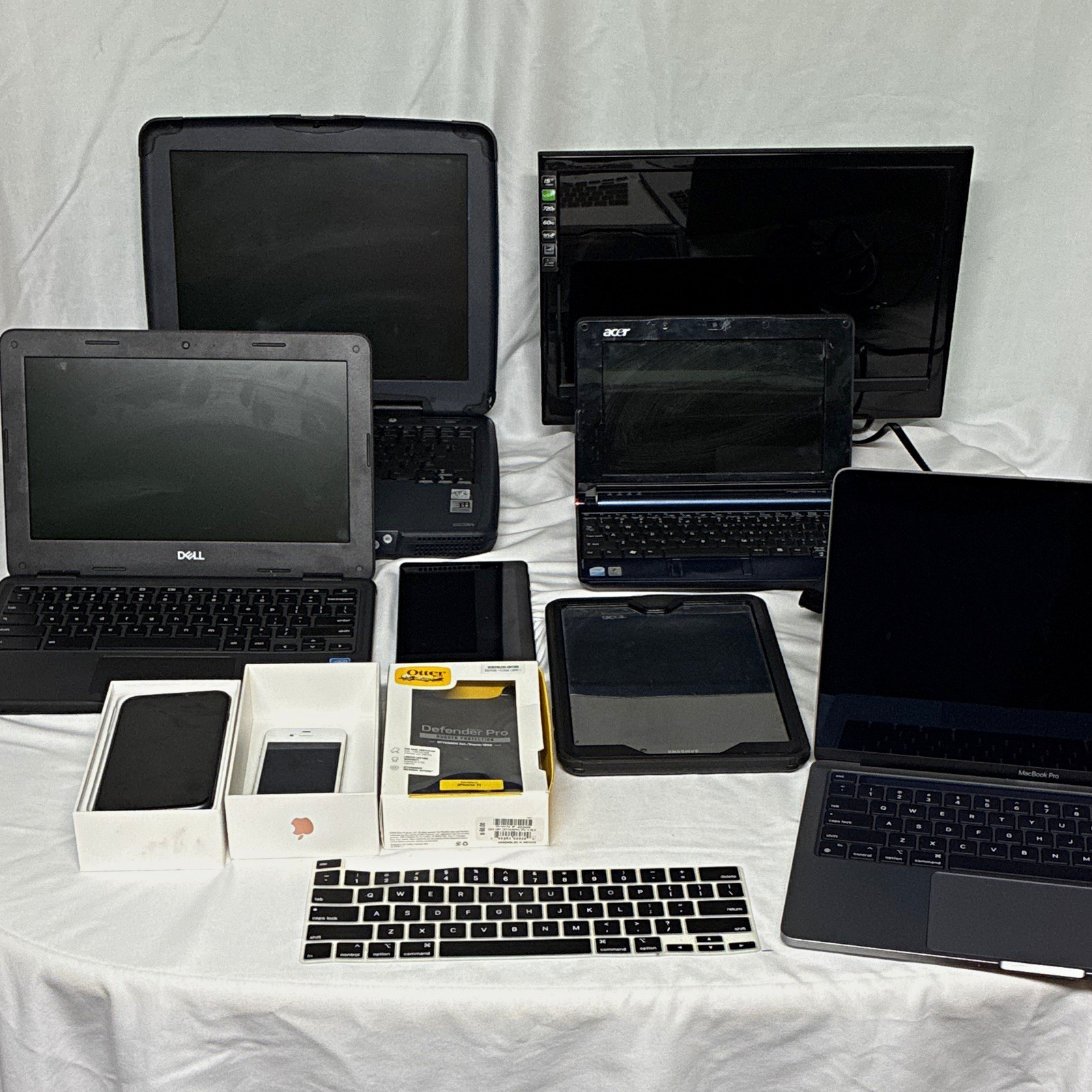 Dell HP Acer Apple Samsung Mixed Lot Laptops Tablets Monitor Phones Keyboard