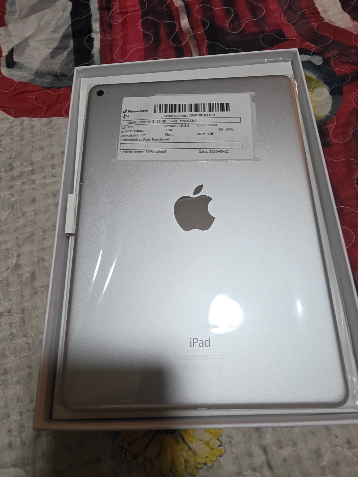 Apple iPad Air 2  32GB A1566 Silver WiFi Working Factory Reset Box MNv62J/A