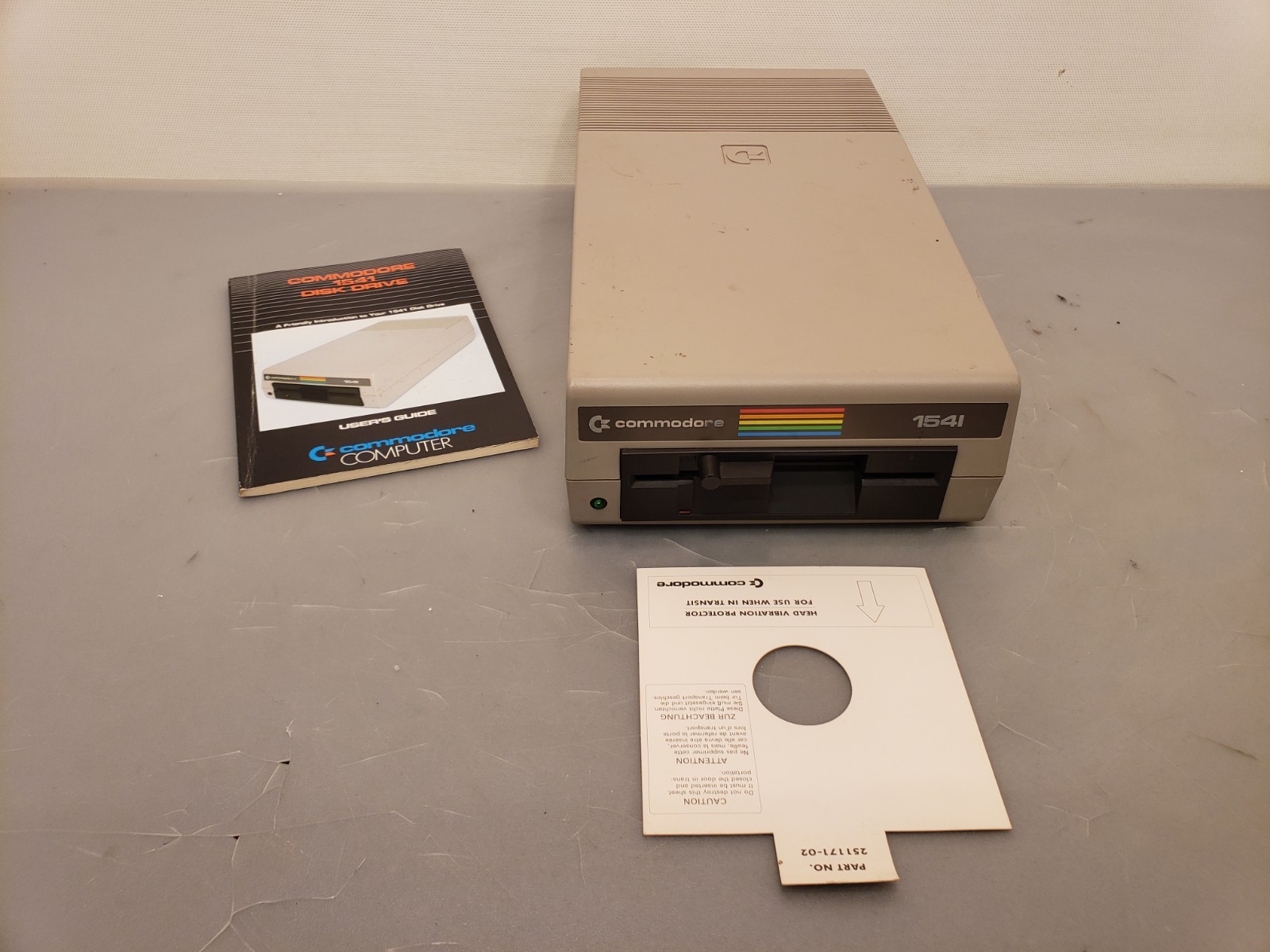 Vintage Commodore 1541 Floppy Disk Drive FDD C64 w/ Manual,insert Nice, **Tested