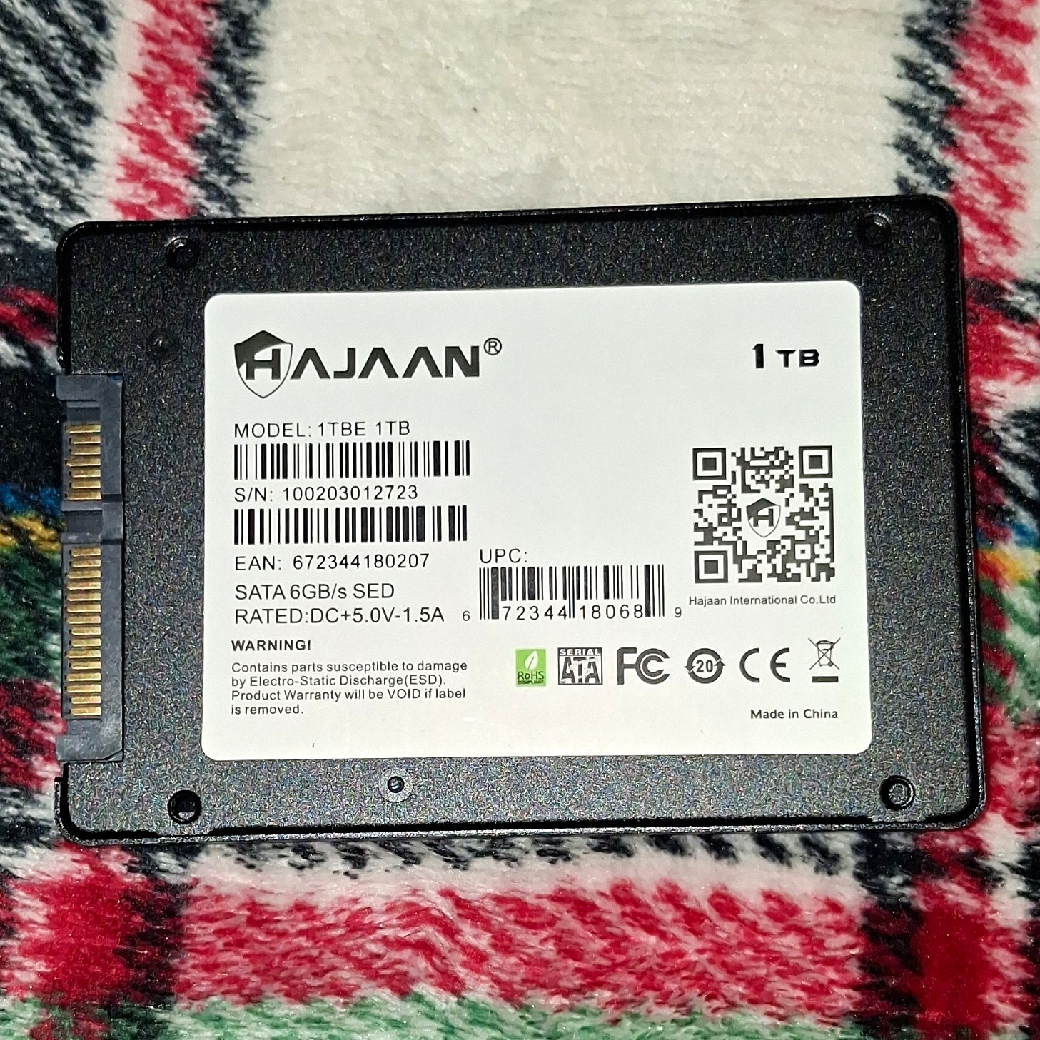 HAJAAN 1TB 2.5" SATA III Internal SSD SED Black for Laptop/PC