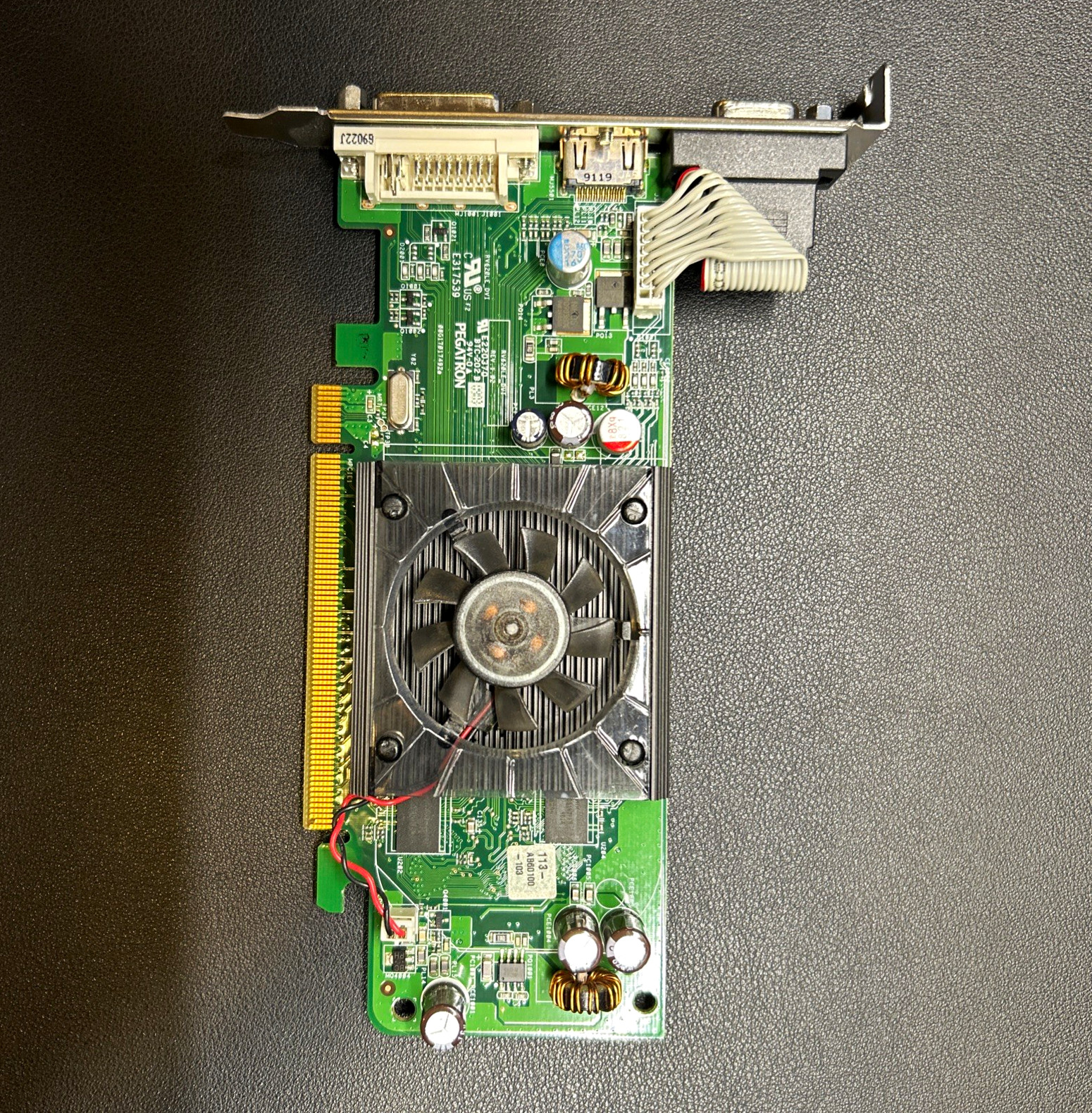 GENUINE Dell Pegatron ATI Radeon HD 3450 256MB Graphics Card DVI HDMI F342F 