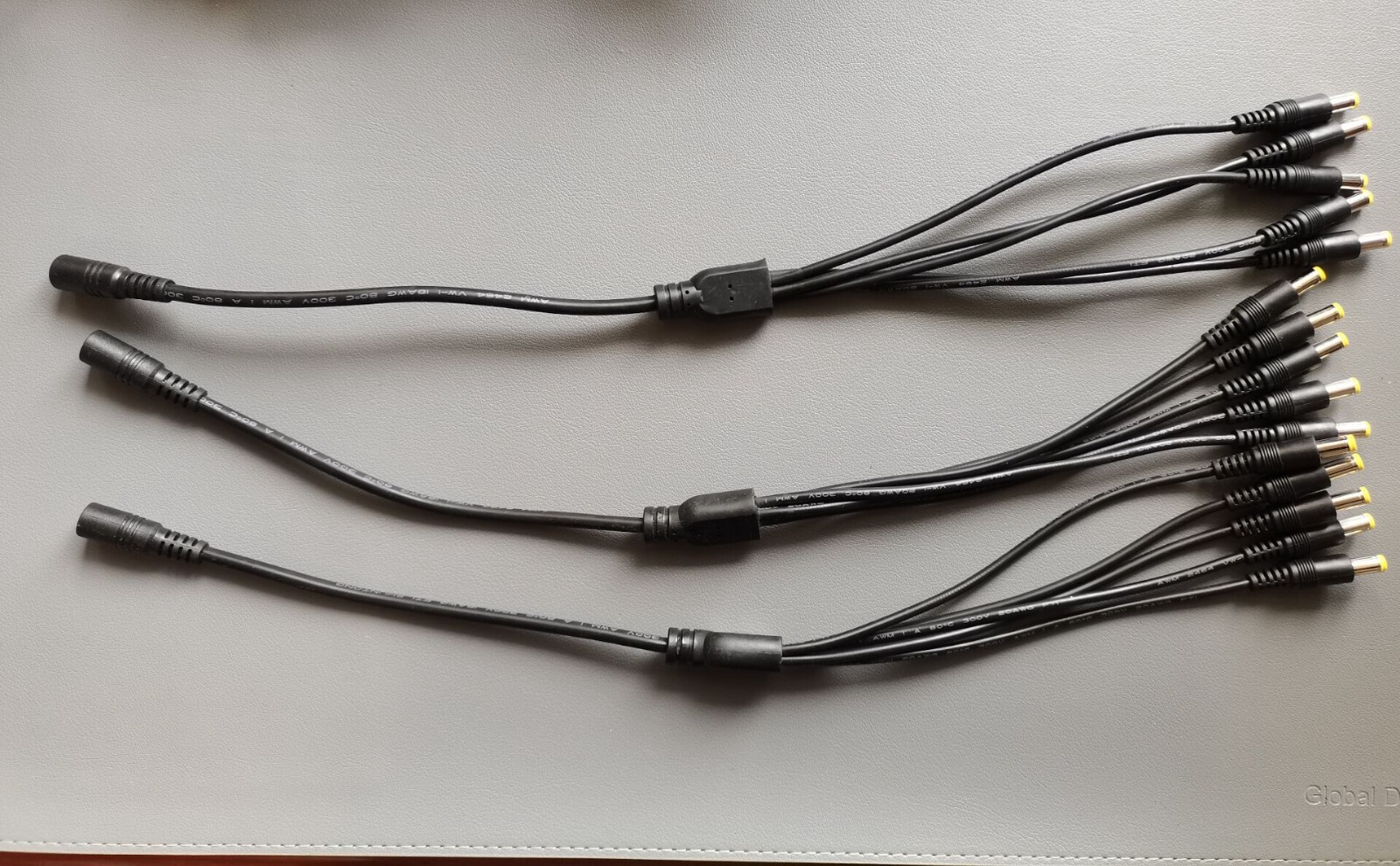 2 pcs DC Power Plug 5.5x2.5mm Spliter 5 Channel 1 Female to 5 Male Cable 40cm