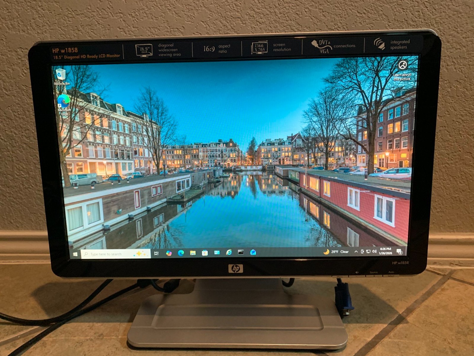 HP W1858 18.5" Widescreen LCD Monitor – Clean, Tested, Ready to Use