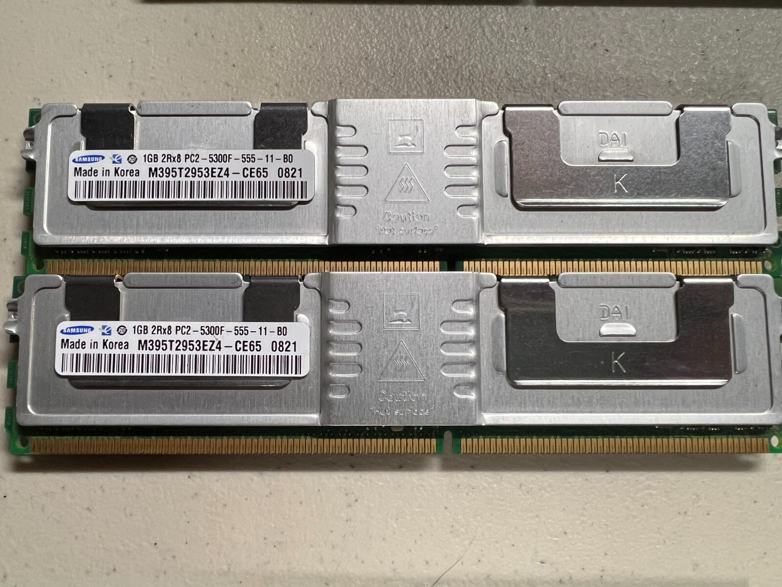 2 x M395T2953EZ4-CE65 Samsung M395T2953EZ4-CE65 SAMSUNG 1GB (1X1GB) PC5300F DDR2