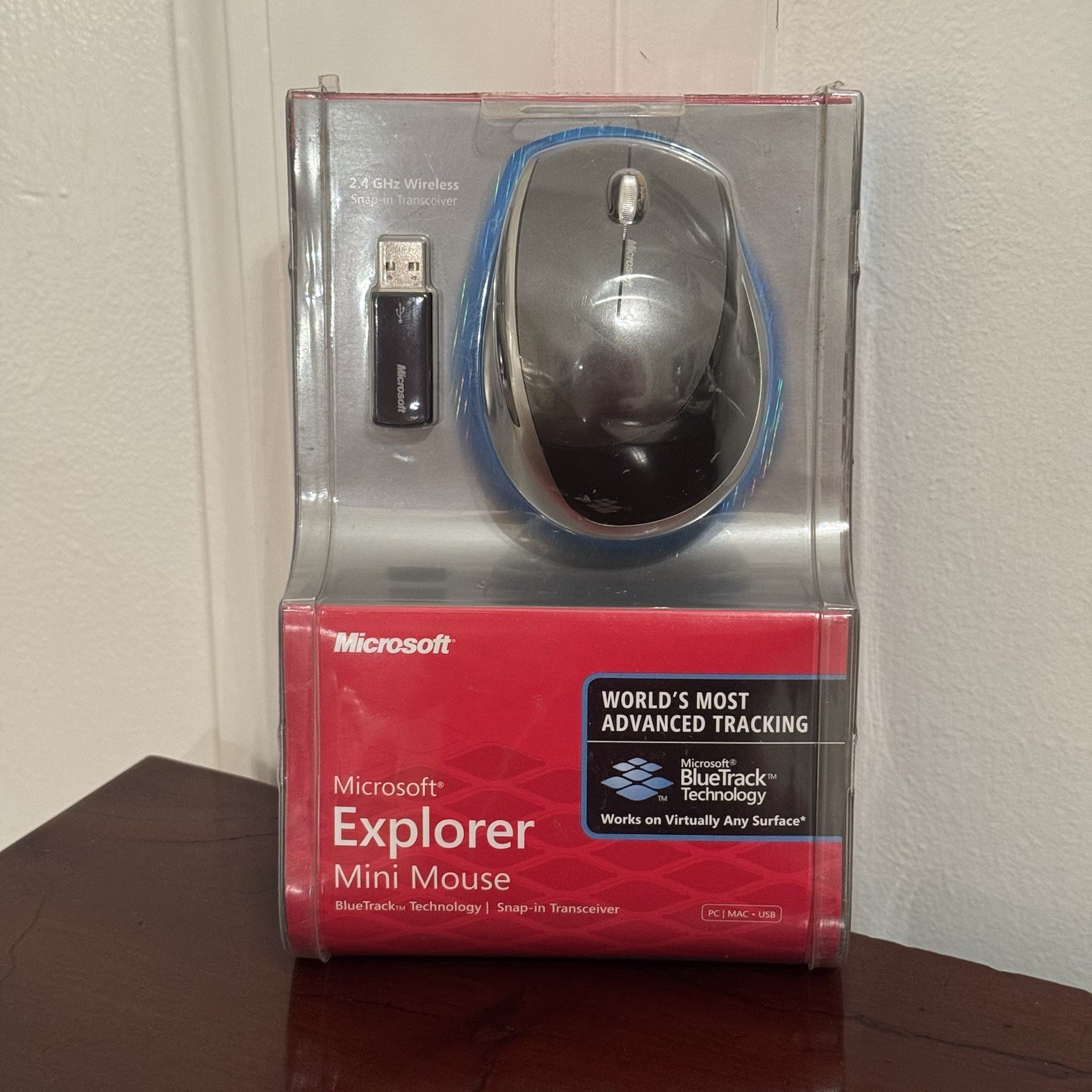 NEW IN BOX OPEN - Microsoft Explorer Mini Mouse BlueTrack Tech 2.4 Ghz Wireless