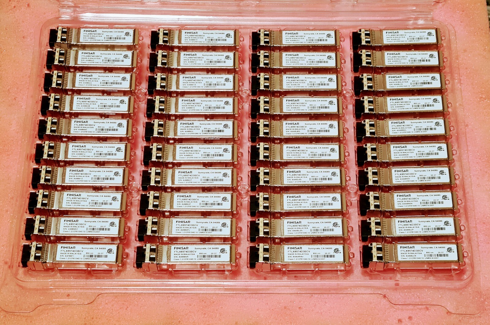 NEW Finisar FTLX8574D3BCV 1G/10G 400m MULTIMODE DATACOM SFP+ TRANSCEIVER