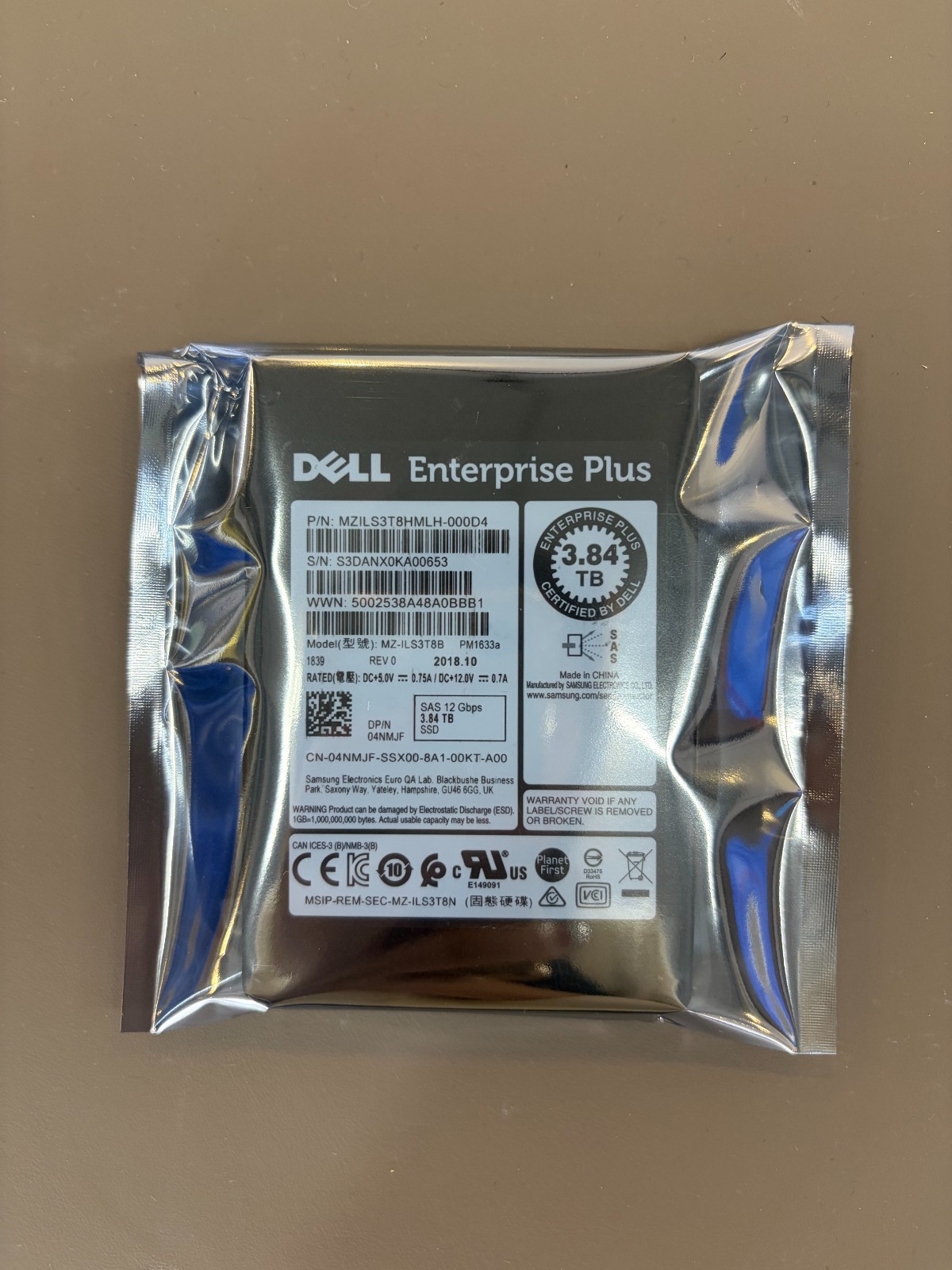 DELL Enterprise Plus 04NMJF 3.84TB Compellent 400-AJDE 12G RI SAS SSD For SC5020