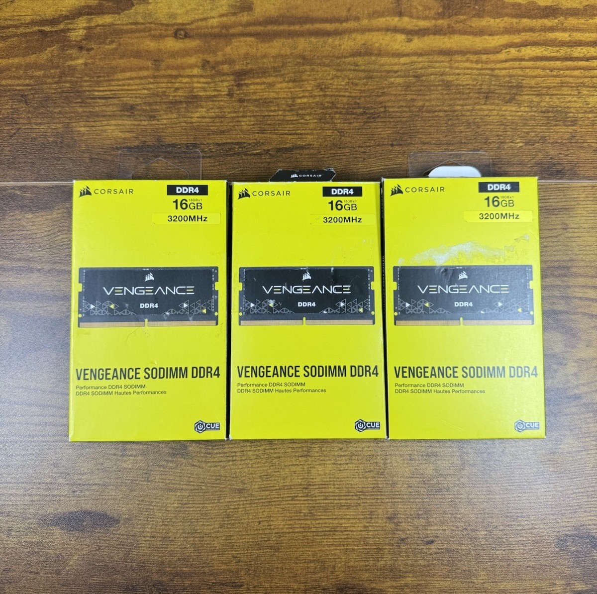 Corsair Vengeance 48GB (3x16GB) DDR4-3200 (1 Sealed , 2 Open Box)