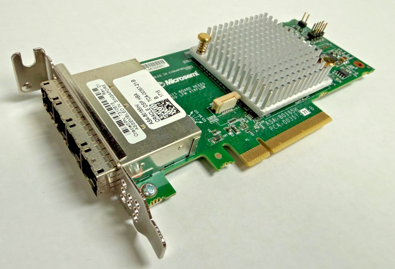 SUN Oracle 16 Port 12Gbps SAS-3 PCIe 16x6G HBA 7310615 Low Profile