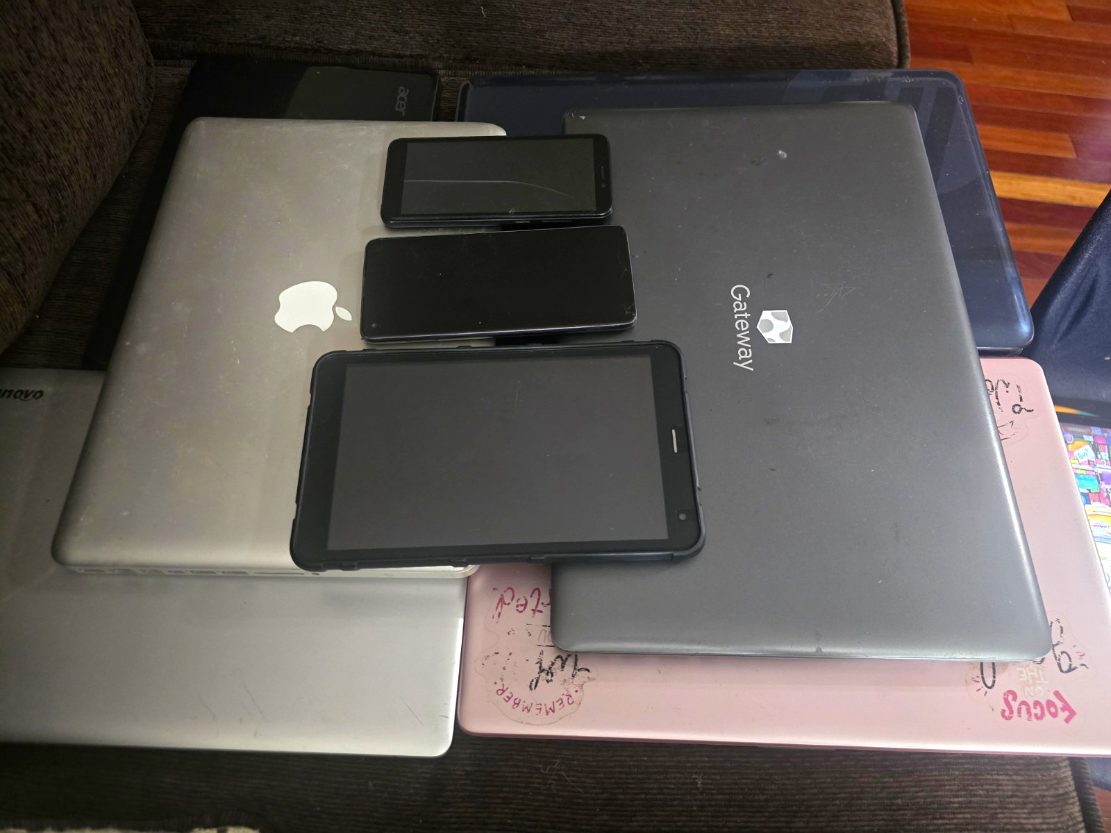 Untested Electronics Lot for Parts Repair Laptops Tablets Phones 25 lbs